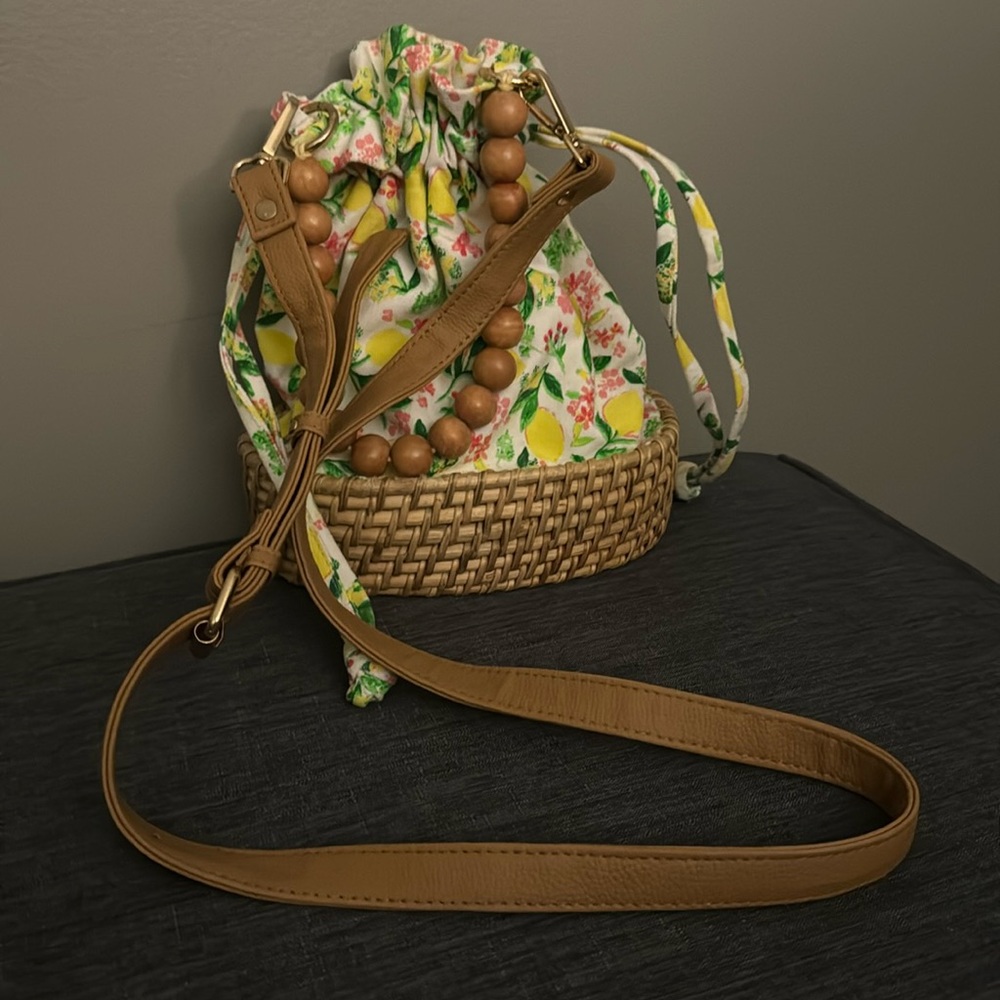 Bucket purse